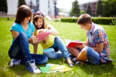 低齡孩子去加拿大留學(xué)好嗎？家長(zhǎng)該如何陪讀？